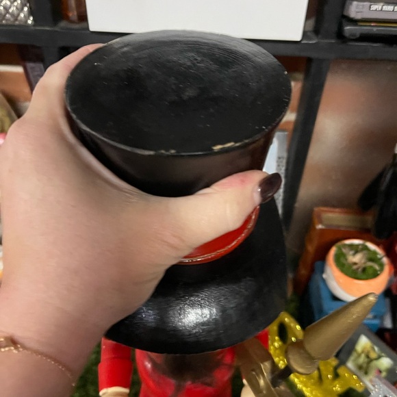 Christmas Traditions Noel Eternel | Nutcracker Soldier Red 37Cm – Made In German - Picture 5 of 10